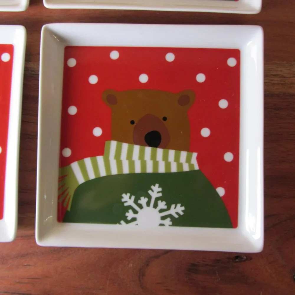 crate & barrel winter bear appetizer plates 2019 joan anderson NWT UNUSED (W6321
